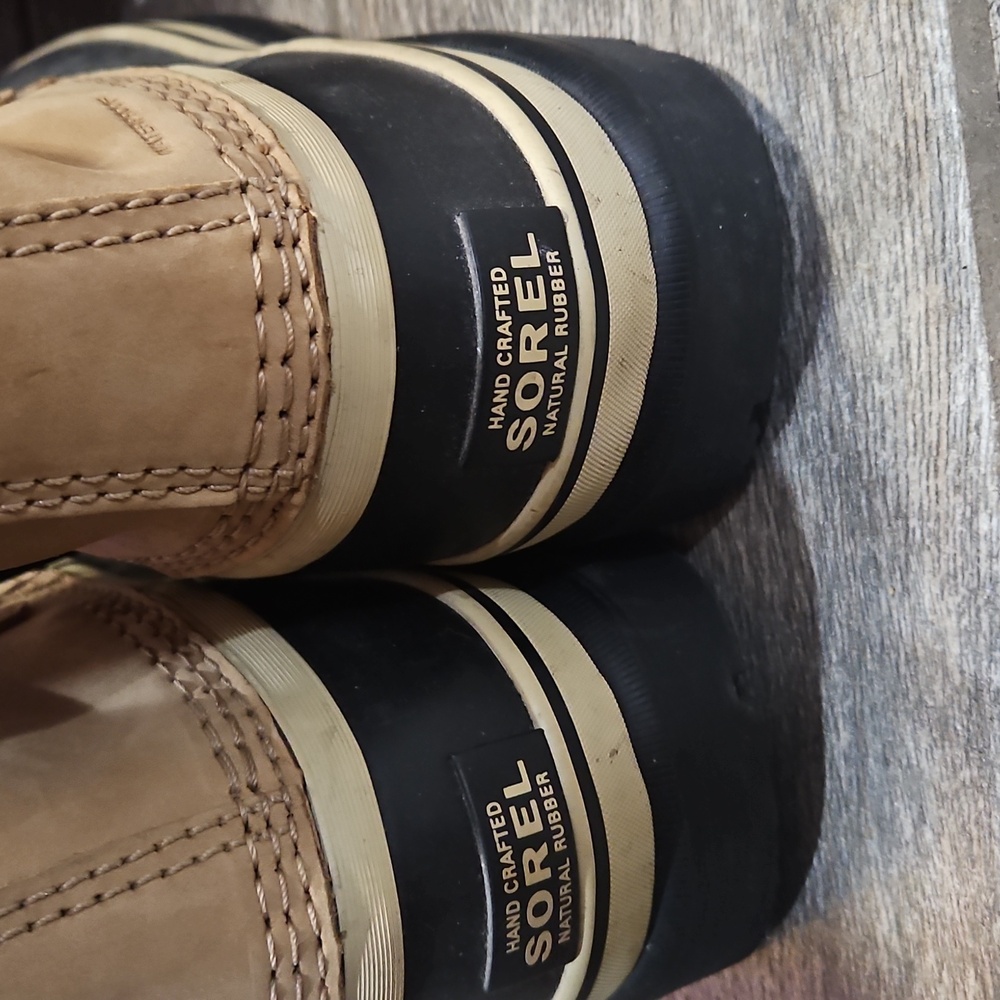 Sorel Women's Beige and Black Winter Boots - Picture 5 of 7